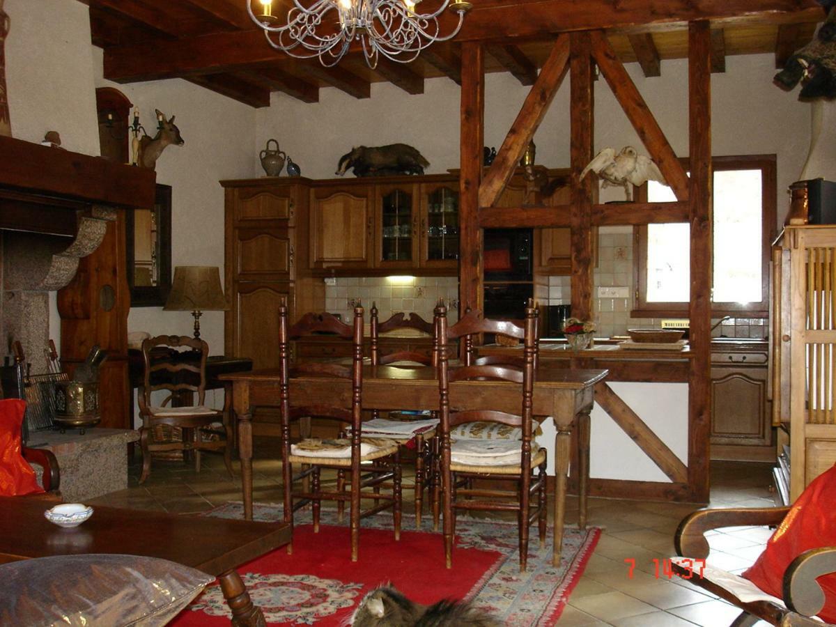 Gite Familial Fouga Bareilles Exterior photo
